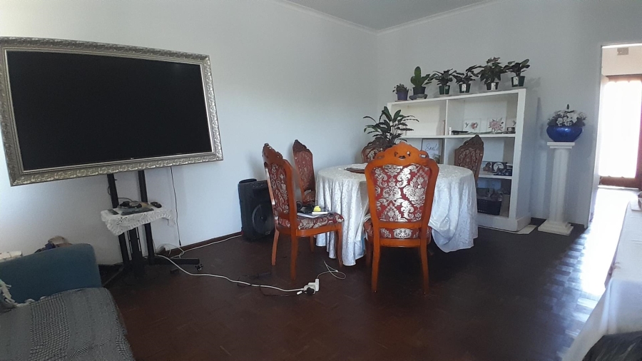 To Let 2 Bedroom Property for Rent in Blomtuin Western Cape